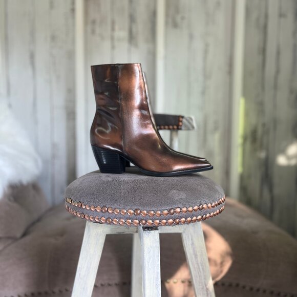 Metallic/Bronze Matisse Womans Booty size 7 1/2 - Picture 2 of 6